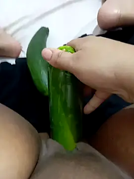 ambarlennoix online show from April 10, 9:16 am