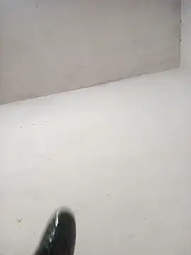 ambarlennoix online show from March 2, 4:02 am