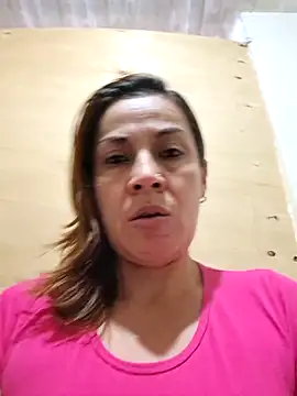 Snapshot of Zaralu_ chatting on March 6, 10:58 pm Zaralu online show from March 6, 10:58 pm