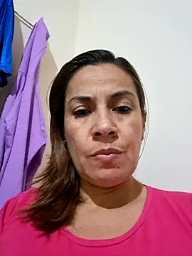 Snapshot of Zaralu_ chatting on March 7, 2:57 am Zaralu online show from March 7, 2:57 am