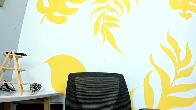 Snapshot of LukaCastillo chatting on November 24, 10:10 pm LukaCastillo online show from November 24, 10:10 pm