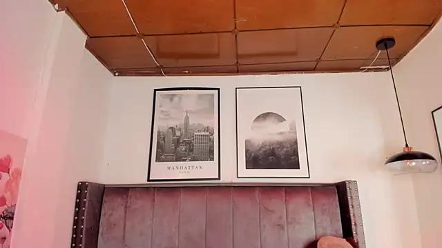 Alaia Cute online show from November 5, 3:42 am