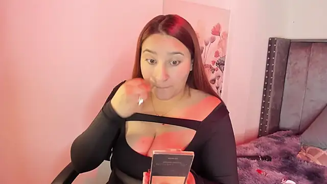 Alaia Cute online show from November 4, 3:10 am