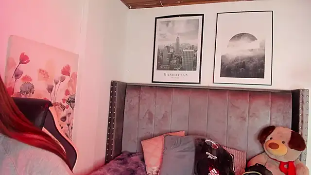 Alaia Cute online show from November 8, 3:10 am