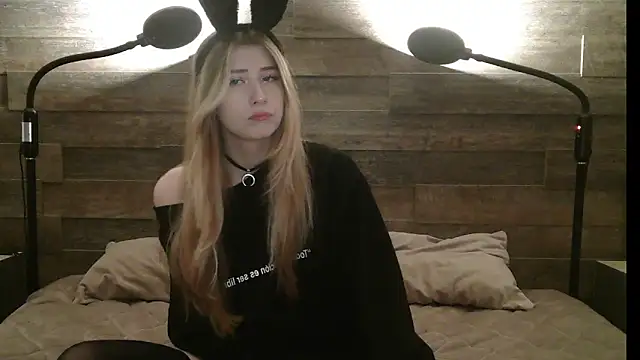 ErikaShyy online show from November 27, 11:54 am