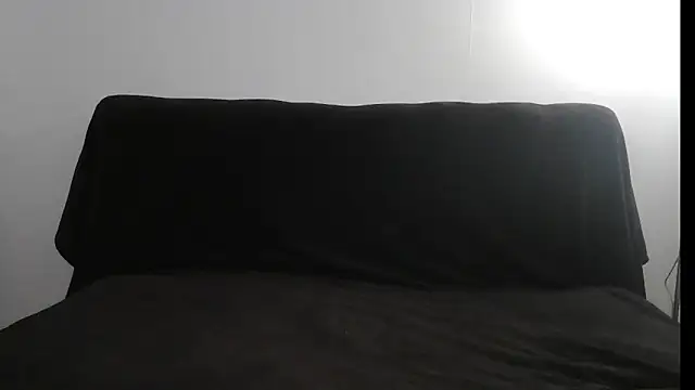 ErikaShyy online show from March 5, 10:23 am