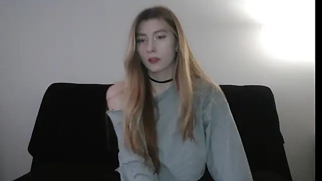 ErikaShyy online show from December 15, 10:54 am