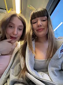 Sophie Avory online show from May 15, 6:28 pm