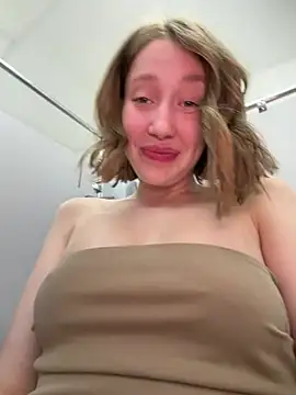 Sophie Avory online show from May 14, 6:27 pm