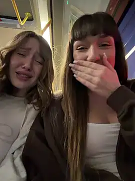 Sophie Avory online show from April 20, 6:09 pm