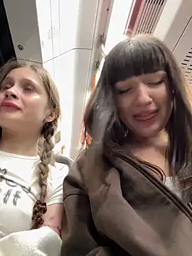 Sophie Avory online show from March 1, 8:10 pm