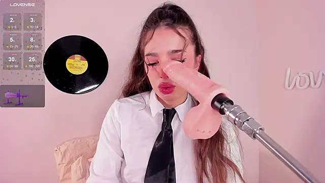 Snapshot of LosAlicee chatting on October 22, 7:02 pm LosAlicee online show from October 22, 7:02 pm