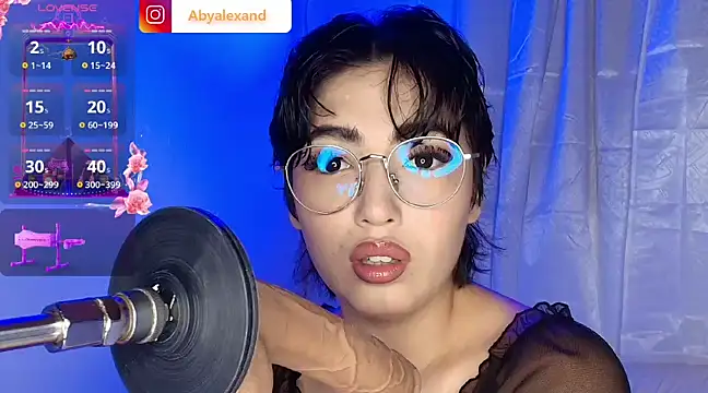 Snapshot of baby_alexx chatting on December 16, 9:35 am baby alexx online show from December 16, 9:35 am