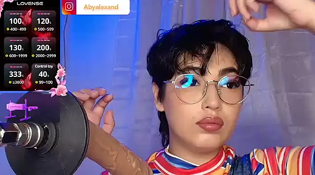 Snapshot of baby_alexx chatting on December 12, 9:19 am baby alexx online show from December 12, 9:19 am