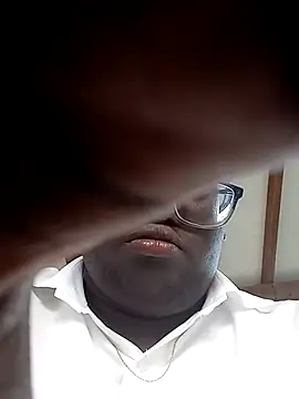 Jeanlaurent972 online show from February 3, 8:36 pm