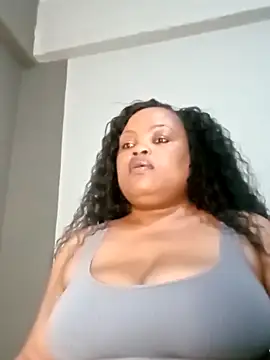 hugemelonsxxx online show from October 15, 7:00 pm