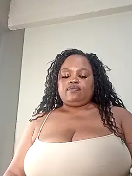 Snapshot of hugemelonsxxx chatting on November 3, 10:41 am hugemelonsxxx online show from November 3, 10:41 am