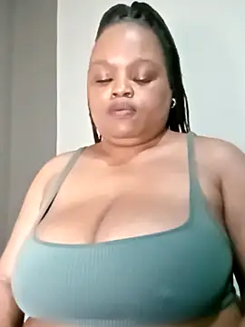 Snapshot of hugemelonsxxx chatting on June 24, 5:33 pm hugemelonsxxx online show from June 24, 5:33 pm