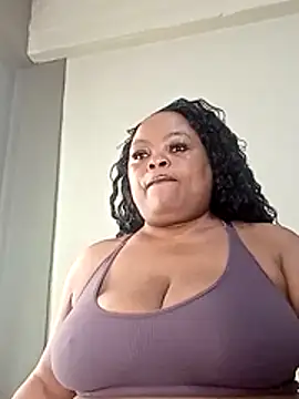 Snapshot of hugemelonsxxx chatting on November 5, 9:56 am hugemelonsxxx online show from November 5, 9:56 am