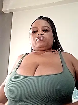 Snapshot of hugemelonsxxx chatting on June 30, 9:31 am hugemelonsxxx online show from June 30, 9:31 am