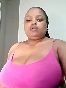 Snapshot of hugemelonsxxx chatting on June 19, 10:15 pm hugemelonsxxx online show from June 19, 10:15 pm