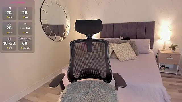 CyntiaAdams online show from November 6, 7:51 pm