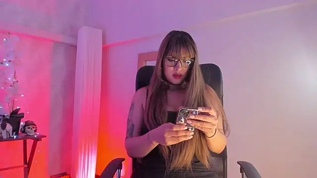 Snapshot of CyntiaAdams chatting on March 8, 12:20 pm CyntiaAdams online show from March 8, 12:20 pm