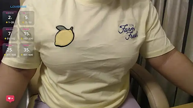 Snapshot of Alexandra007 chatting on November 30, 7:47 pm Alexandra007 online show from November 30, 7:47 pm