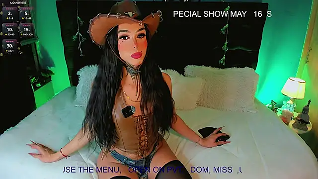 CALLME GODDESS  online show from May 11, 9:10 am