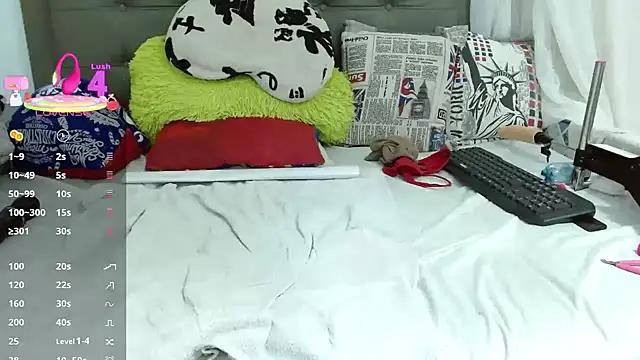 Snapshot of katysquirtdirty chatting on February 12, 11:59 pm katysquirtdirty online show from February 12, 11:59 pm