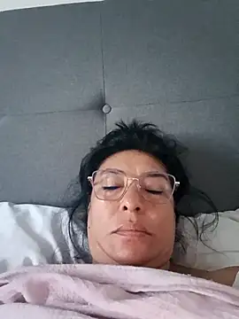 Snapshot of katysquirtdirty chatting on April 26, 11:07 am katysquirtdirty online show from April 26, 11:07 am