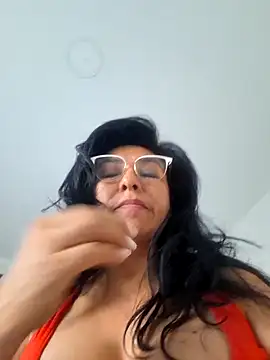 Snapshot of katysquirtdirty chatting on September 9, 10:41 pm katysquirtdirty online show from September 9, 10:41 pm