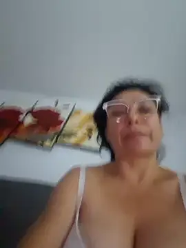 Snapshot of katysquirtdirty chatting on February 7, 1:57 am katysquirtdirty online show from February 7, 1:57 am