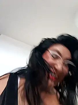 Snapshot of katysquirtdirty chatting on February 16, 10:07 pm katysquirtdirty online show from February 16, 10:07 pm