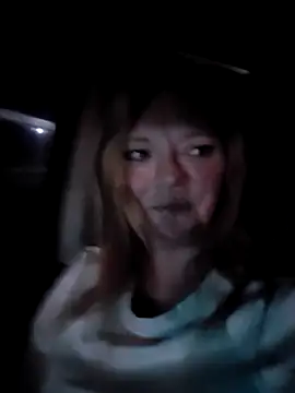 Snapshot of I_am_HER318 chatting on October 8, 2:02 am I am HER318 online show from October 8, 2:02 am