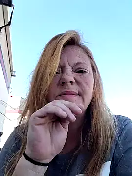 Snapshot of I_am_HER318 chatting on October 10, 6:20 pm I am HER318 online show from October 10, 6:20 pm