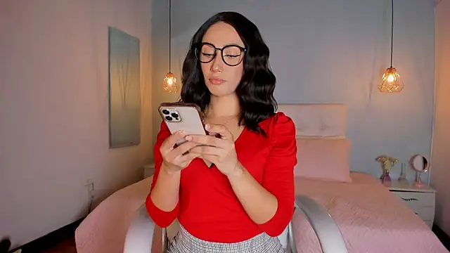 Snapshot of Emma23__ chatting on March 11, 12:00 am Emma23 online show from March 11, 12:00 am