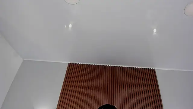 Snapshot of Emma23__ chatting on January 7, 9:36 am Emma23 online show from January 7, 9:36 am