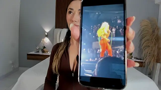 Emma23   online show from March 31, 8:38 am