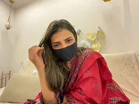 Snapshot of MaYaa__11 chatting on March 3, 7:59 am MaYaa 11 online show from March 3, 7:59 am