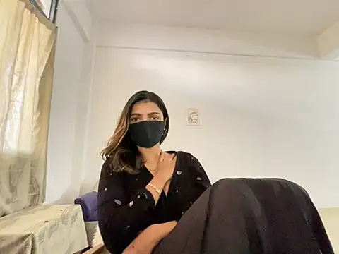 MaYaa  11 online show from December 17, 11:17 am