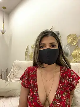 Snapshot of MaYaa__11 chatting on February 8, 7:17 am MaYaa 11 online show from February 8, 7:17 am