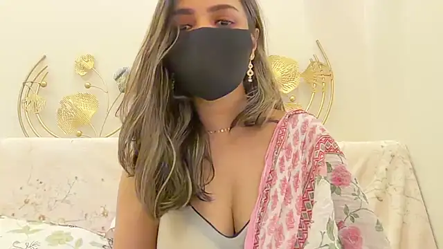 MaYaa  11 online show from May 15, 1:42 pm