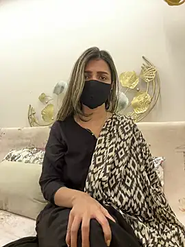 Snapshot of MaYaa__11 chatting on February 12, 6:46 am MaYaa 11 online show from February 12, 6:46 am