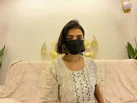 MaYaa  11 online show from February 28, 1:14 pm