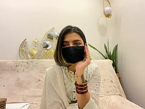 MaYaa  11 online show from February 14, 12:14 pm