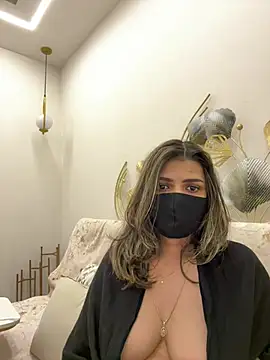 Snapshot of MaYaa__11 chatting on January 6, 7:56 am MaYaa 11 online show from January 6, 7:56 am