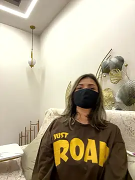 Snapshot of MaYaa__11 chatting on January 12, 7:15 am MaYaa 11 online show from January 12, 7:15 am