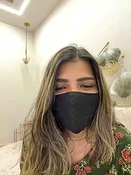 Snapshot of MaYaa__11 chatting on February 19, 7:16 am MaYaa 11 online show from February 19, 7:16 am