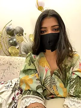 Snapshot of MaYaa__11 chatting on December 22, 7:19 am MaYaa 11 online show from December 22, 7:19 am